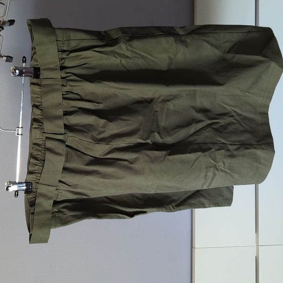 Paper Bag Skirt with Pockets - Picture 3 of 3